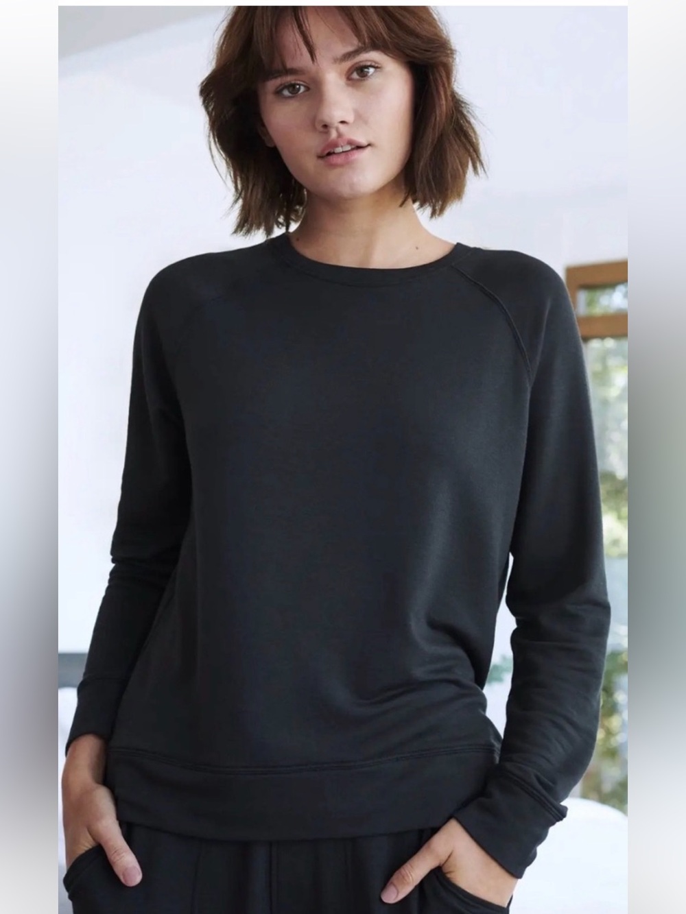 Quince Black Super Soft Fleece Crew XS